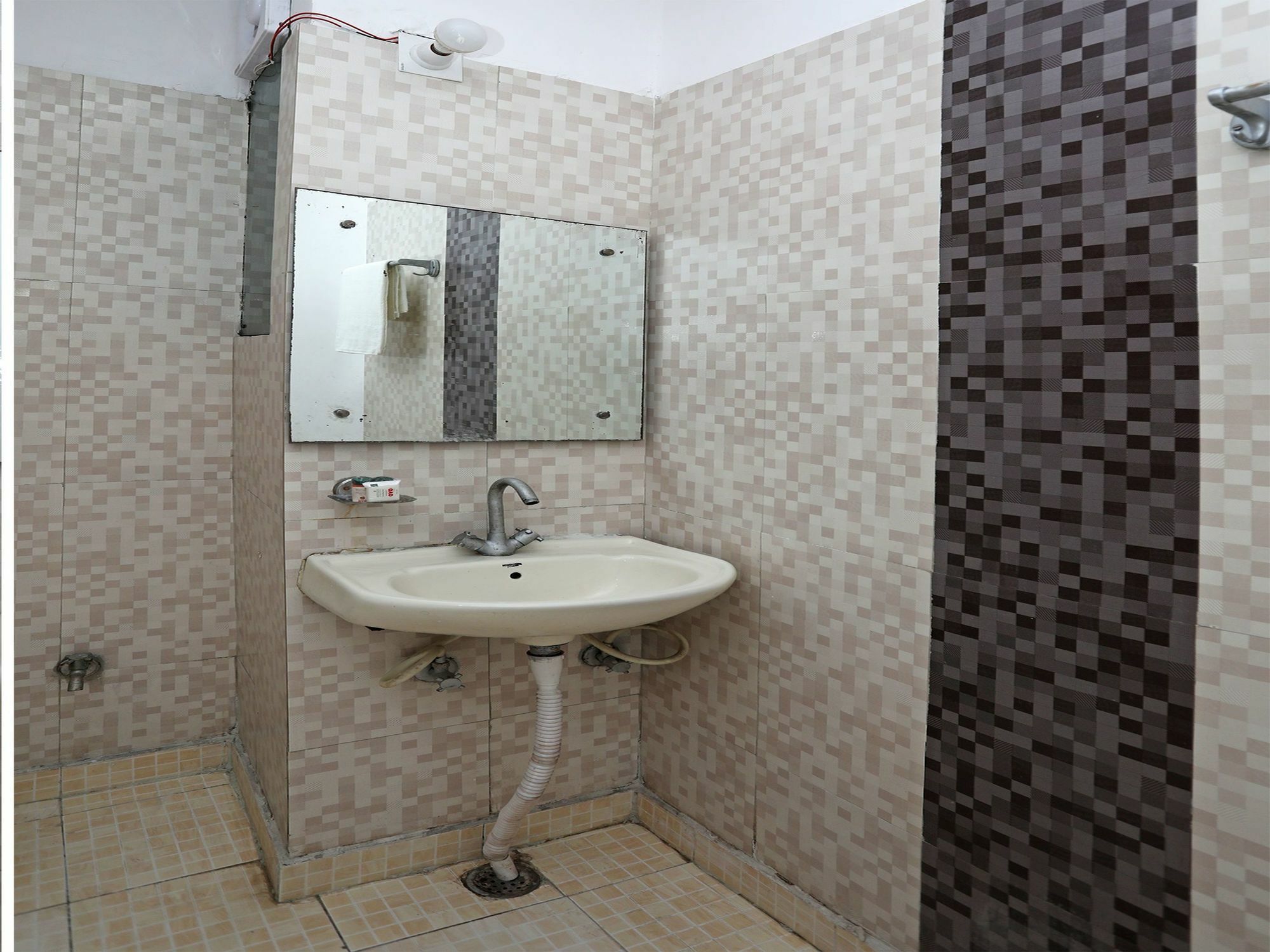 Oyo 11392 The Hotel Grand Hospitality ノイダ エクステリア 写真